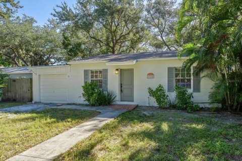 Villa ou maison à Tampa, Floride 2 chambres, 91.42 m2 № 2396024
