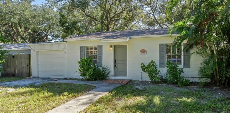 Villa ou maison à Tampa, Floride 2 chambres, 91.42 m2 № 2396024