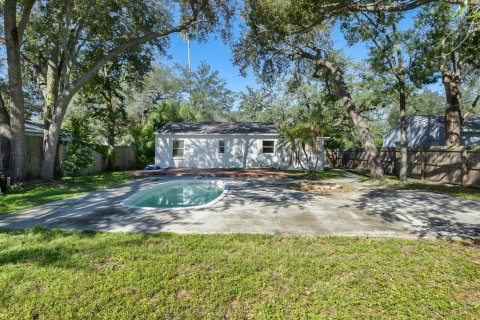 Villa ou maison à louer à Tampa, Floride: 2 chambres, 91.42 m2 № 2396024 - photo 17