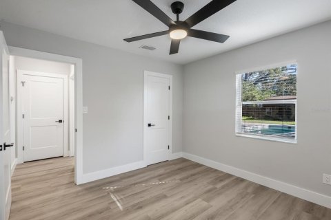 Villa ou maison à louer à Tampa, Floride: 2 chambres, 91.42 m2 № 2396024 - photo 14