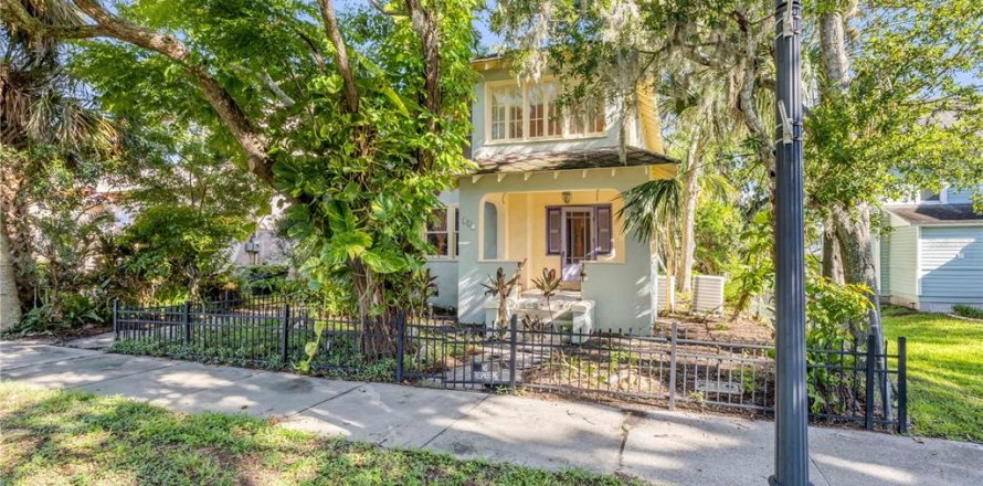 House in Daytona Beach, Florida 4 bedrooms, 167.87 sq.m. № 1831266