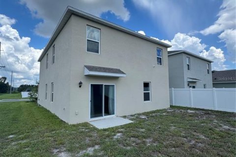 Casa en alquiler en Eagle Lake, Florida, 5 dormitorios, 234.3 m2 № 1915246 - foto 14
