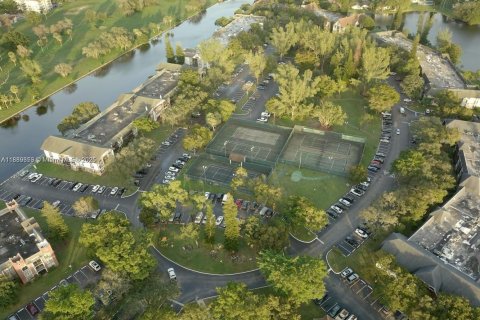 Снять в аренду кондоминиум в Лодерхилл, Флорида 1 спальня, 74.32м2, № 1941375 - фото 18