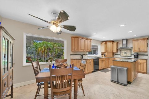 Villa ou maison à vendre à Dunedin, Floride: 5 chambres, 314.38 m2 № 2138187 - photo 8