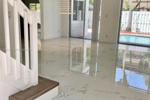 Casa en alquiler en Cooper City, Florida, 4 dormitorios, 189.24 m2 № 2006452 - foto 4