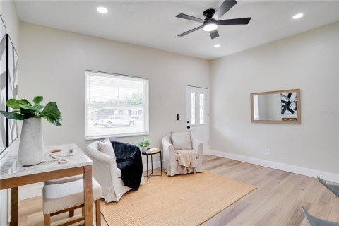 Casa en venta en Saint Petersburg, Florida, 3 dormitorios, 120.03 m2 № 1901965 - foto 5