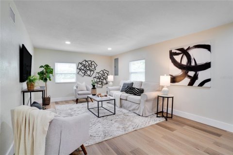 Casa en venta en Saint Petersburg, Florida, 3 dormitorios, 120.03 m2 № 1901965 - foto 11