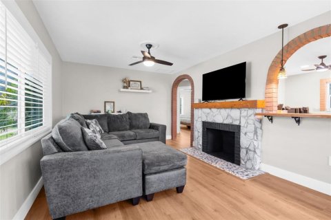 House in Punta Gorda, Florida 2 bedrooms, 88.26 sq.m. № 1901307 - photo 6