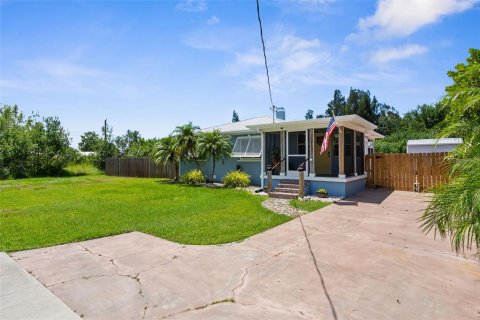 House in Punta Gorda, Florida 2 bedrooms, 88.26 sq.m. № 1901307 - photo 29