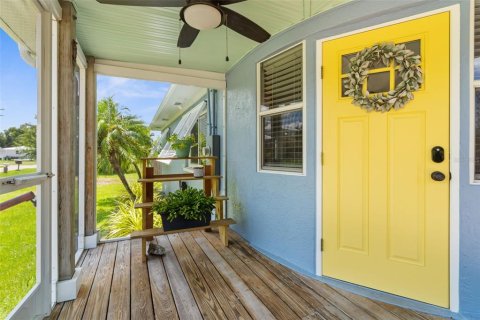 House in Punta Gorda, Florida 2 bedrooms, 88.26 sq.m. № 1901307 - photo 3