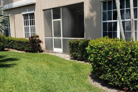 Touwnhouse à louer à Boca Raton, Floride: 3 chambres, 164.62 m2 № 1207781 - photo 1