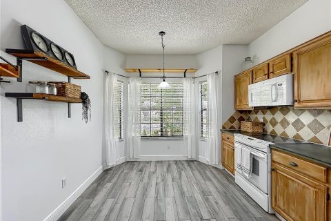 House in Apopka, Florida 3 bedrooms, 130.25 sq.m. № 1631985 - photo 21