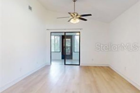 Villa ou maison à louer à Port Orange, Floride: 3 chambres, 103.68 m2 № 2390808 - photo 4