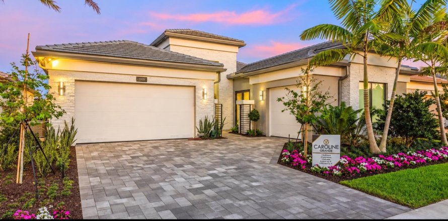 House in Boynton Beach, Florida 3 bedrooms, 273.97 sq.m. № 2392731
