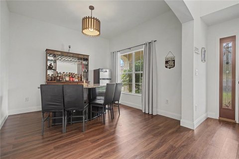 House in Land O' Lakes, Florida 5 bedrooms, 219.9 sq.m. № 2324173 - photo 9
