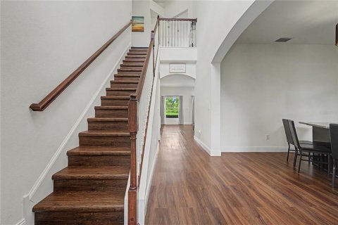House in Land O' Lakes, Florida 5 bedrooms, 219.9 sq.m. № 2324173 - photo 7