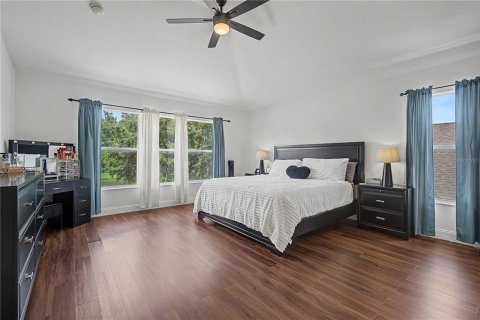 House in Land O' Lakes, Florida 5 bedrooms, 219.9 sq.m. № 2324173 - photo 5