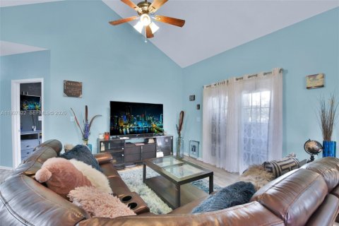 Copropriété à vendre à North Lauderdale, Floride: 3 chambres, 112.88 m2 № 1996599 - photo 4