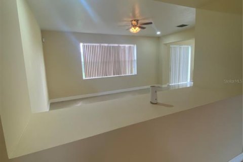Casa en alquiler en Winter Garden, Florida, 4 dormitorios, 263.29 m2 № 1904931 - foto 9