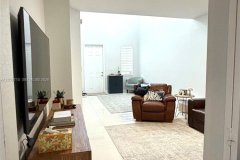 Touwnhouse à louer à Doral, Floride: 3 chambres, 186.55 m2 № 2168191 - photo 10