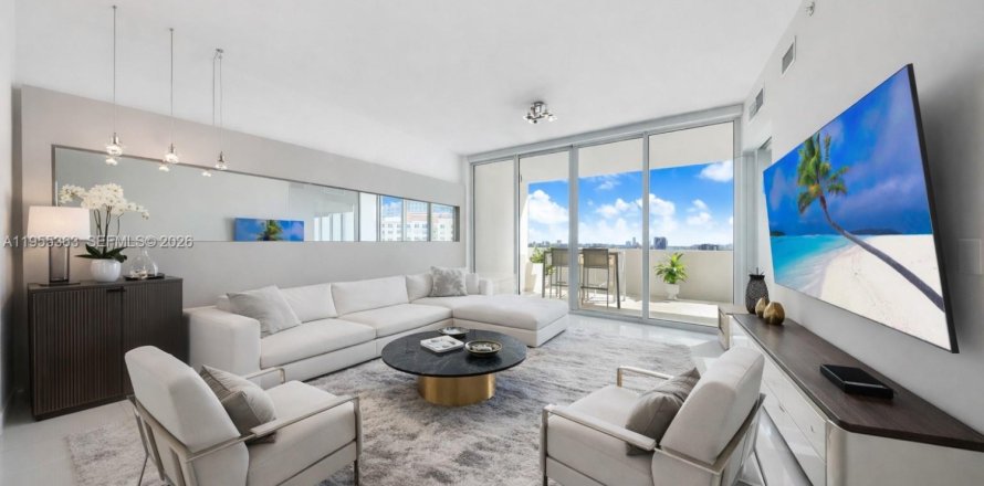 Condominio en Miami, Florida, 2 dormitorios  № 2022213