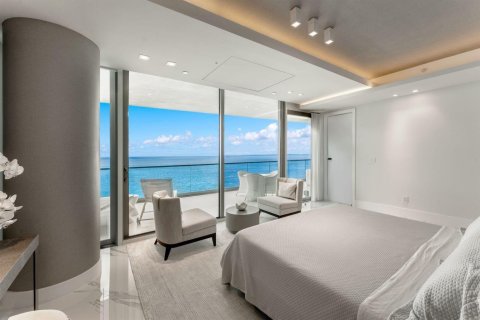 Copropriété à vendre à Bal Harbour, Floride: 3 chambres, 303.23 m2 № 2147199 - photo 17