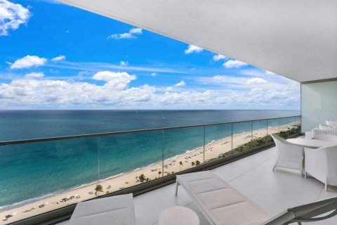Copropriété à vendre à Bal Harbour, Floride: 3 chambres, 303.23 m2 № 2147199 - photo 11