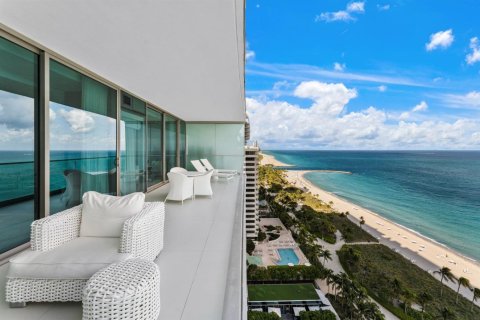 Copropriété à vendre à Bal Harbour, Floride: 3 chambres, 303.23 m2 № 2147199 - photo 12