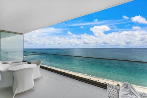 Copropriété à vendre à Bal Harbour, Floride: 3 chambres, 303.23 m2 № 2147199 - photo 10