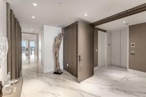 Copropriété à vendre à Bal Harbour, Floride: 3 chambres, 303.23 m2 № 2147199 - photo 5