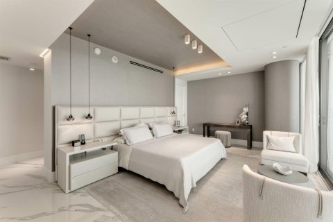 Copropriété à vendre à Bal Harbour, Floride: 3 chambres, 303.23 m2 № 2147199 - photo 18