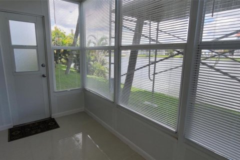 Condominio en venta en Lauderhill, Florida, 1 dormitorio, 88.63 m2 № 2182417 - foto 15