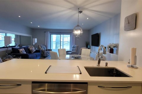 Condominio en venta en Lauderhill, Florida, 1 dormitorio, 88.63 m2 № 2182417 - foto 5