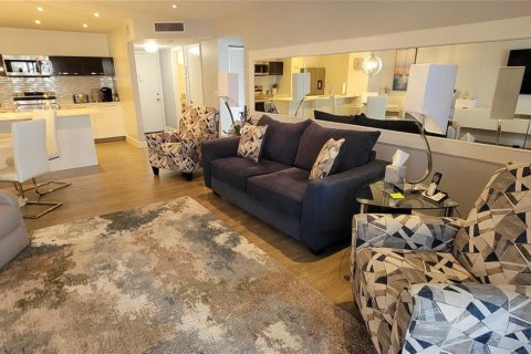 Condominio en venta en Lauderhill, Florida, 1 dormitorio, 88.63 m2 № 2182417 - foto 20