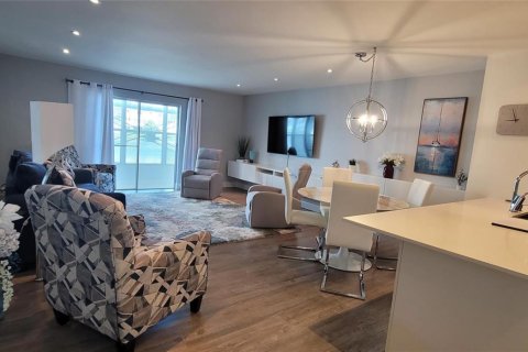 Condominio en venta en Lauderhill, Florida, 1 dormitorio, 88.63 m2 № 2182417 - foto 25