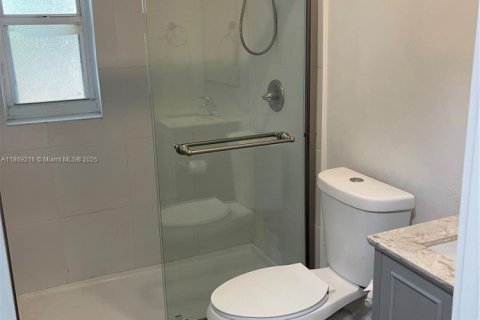 Casa en alquiler en North Miami, Florida, 3 dormitorios, 110.37 m2 № 1898219 - foto 11