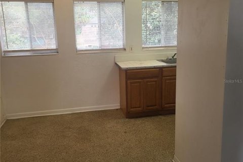 Condo in Gainesville, Florida, 2 bedrooms  № 1910528 - photo 4