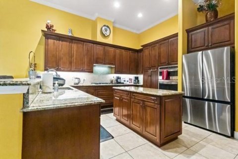 Villa ou maison à louer à Land O' Lakes, Floride: 4 chambres, 355.91 m2 № 2412617 - photo 10