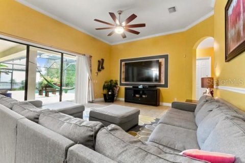Villa ou maison à louer à Land O' Lakes, Floride: 4 chambres, 355.91 m2 № 2412617 - photo 14
