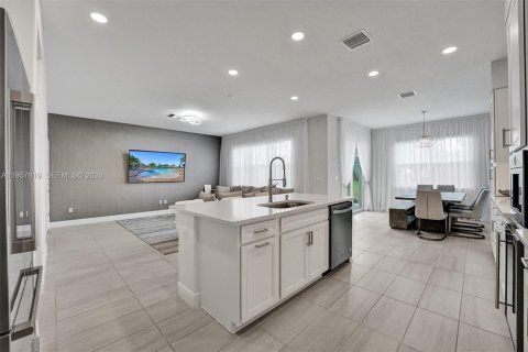 Adosado en alquiler en Hollywood, Florida, 3 dormitorios, 195.47 m2 № 2011673 - foto 11