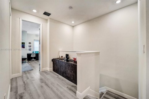 Adosado en alquiler en Hollywood, Florida, 3 dormitorios, 195.47 m2 № 2011673 - foto 15