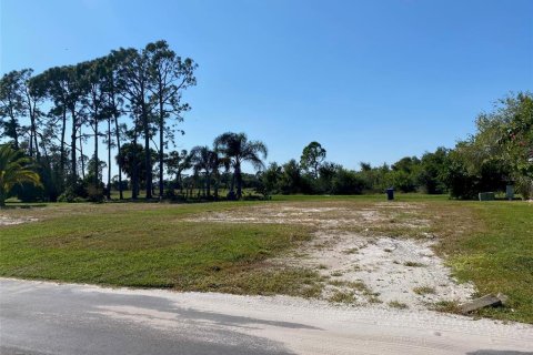 Terreno en venta en North Port, Florida № 1242730 - foto 3