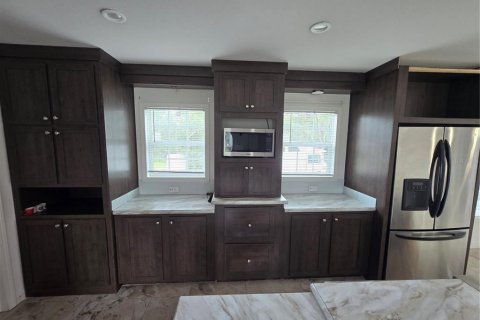 Casa en venta en Spring Hill, Florida, 4 dormitorios, 142.7 m2 № 2385618 - foto 8
