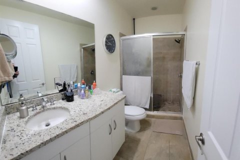 Снять в аренду таунхаус в Коконат Крик, Флорида 3 комнаты, 122.26м2, № 2265834 - фото 21
