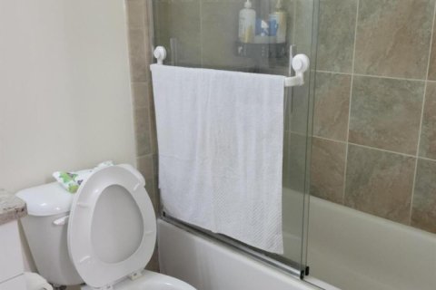Снять в аренду таунхаус в Коконат Крик, Флорида 3 комнаты, 122.26м2, № 2265834 - фото 25