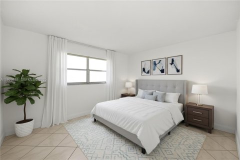 Condominio en venta en North Miami Beach, Florida, 2 dormitorios, 103.12 m2 № 1983623 - foto 5