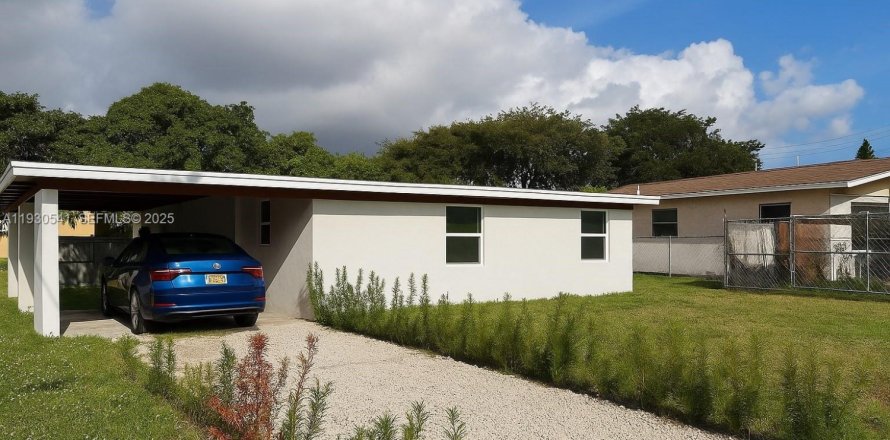 House in Fort Lauderdale, Florida 3 bedrooms, 89.93 sq.m. № 2035126