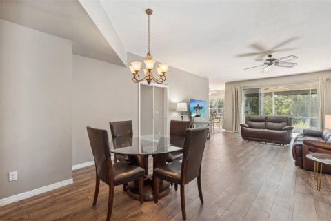 Condo in Fort Myers, Florida, 2 bedrooms  № 1534038 - photo 3