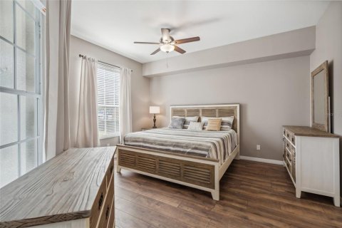 Condo in Fort Myers, Florida, 2 bedrooms  № 1534038 - photo 10