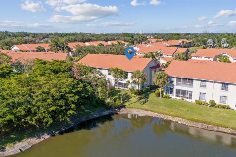 Condo in Fort Myers, Florida, 2 bedrooms  № 1534038 - photo 25